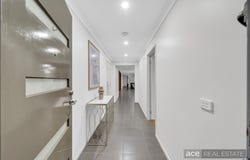 15 Hilderbrand Avenue, Williams Landing, Vic 3027