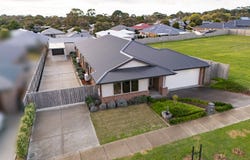 26 Seacrest Drive, Cowes, Vic 3922
