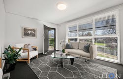 6 McPhee Place, Curtin, ACT 2605
