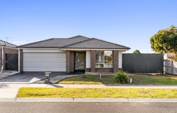 51 Waiben Crescent, Point Cook, Vic 3030