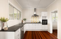 33 Gatwick Street, Stafford Heights, Qld 4053