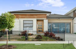 10 Dixon Street, Mickleham, Vic 3064