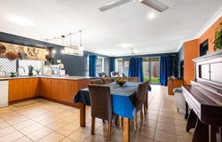 11 Leatrice Street, Marsden, Qld 4132