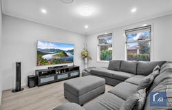 2/150 Riverbank Drive, The Ponds, NSW 2769