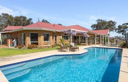 421 Berry Road, Gidgegannup, WA 6083