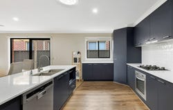 23 Kinglake Crescent, Craigieburn, Vic 3064