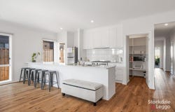 18 Wallaby Grove, Cowes, Vic 3922