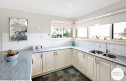 2 Gallipoli Place, Orange, NSW 2800