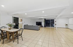 4 Henderson Street, Park Avenue, Qld 4701