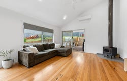 4 Warfe Drive, Lake Tyers Beach, Vic 3909