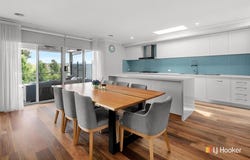 8 Skyline Drive, Officer, Vic 3809