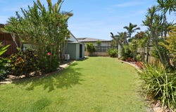 30 Mawarra Street, Buddina, Qld 4575