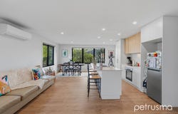 2/22 Amundsen Crescent, Warrane, Tas 7018
