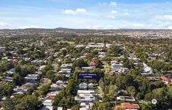 27 Oxley Terrace, Corinda, Qld 4075