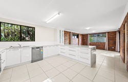 85 Dennis Road, Springwood, Qld 4127