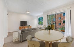 2/31 Meadow Crescent, Meadowbank, NSW 2114