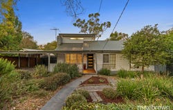 16 Warwick Road, Montrose, Vic 3765