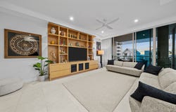303/252 Hedges Avenue, Mermaid Beach, Qld 4218