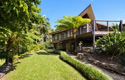13 Goondooloo Drive, Ocean Shores, NSW 2483