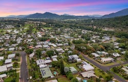 10 Jade Crescent, Caravonica, Qld 4878