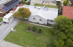 10 Kalmia Way, Forrestfield, WA 6058