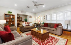 39 Bolton Street, Junee, NSW 2663