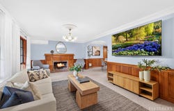 12 Hillside Grove, Upwey, Vic 3158