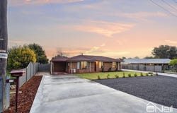 10 Lovegrove Court, Byford, WA 6122