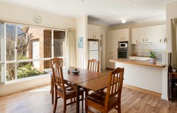 1/7 Somerset Crescent, Mansfield, Vic 3722