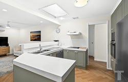 27 Donnington Street, Carindale, Qld 4152