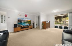 11 Hagen Place, Glenfield, NSW 2167