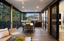 15 St Johns Lane, Mount Eliza, Vic 3930