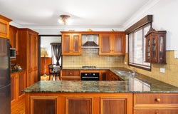 35 Gymea Crescent, Mannering Park, NSW 2259