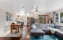 Mansfield, Qld 4122