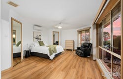 18 Bellbird Avenue, Taylors Lakes, Vic 3038