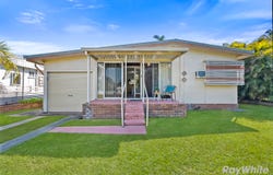 17 Percy Ford Street, Cooee Bay, Qld 4703