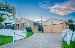 1 Marlua Avenue, Moffat Beach, Qld 4551
