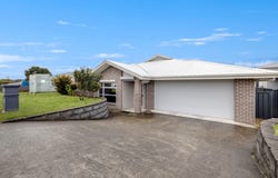 7 Prior Circuit, West Kempsey, NSW 2440