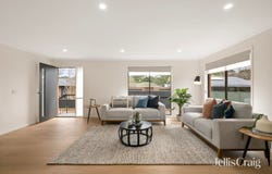 2/37 Cameron Road, Croydon, Vic 3136