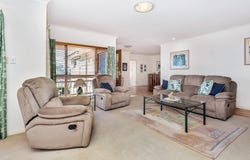 77 Armstrong Way, Highland Park, Qld 4211