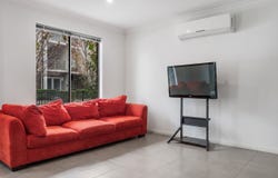 2/9 Central Terrace, Beckenham, WA 6107