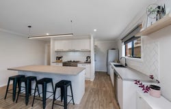 17 Pembroke Drive, Marong, Vic 3515