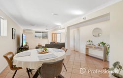 16 Yingally Drive, Arana Hills, Qld 4054