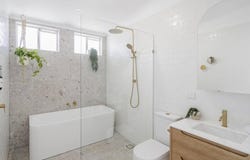 10 Fifth Avenue, Rosebud, Vic 3939
