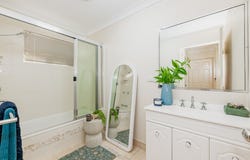 16 Bamboo Crescent, Mount Louisa, Qld 4814