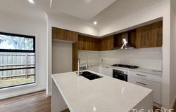 22 Karoonda Way, Hampton Park, Vic 3976