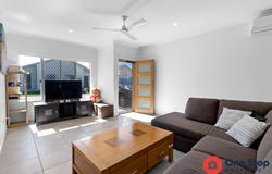 1/15-25 Skull Road, White Rock, Qld 4868