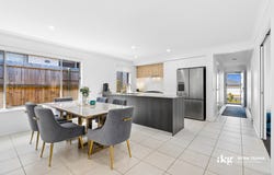 7 Cottee Circuit, Park Ridge, Qld 4125
