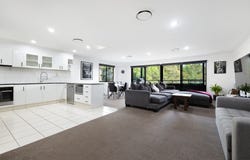 20/2 Ridgeline Way, Highland Park, Qld 4211