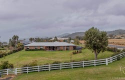 2 Bowdens Lane, Moore Creek, NSW 2340